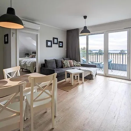 50 M2 For 3 People, Apartment *